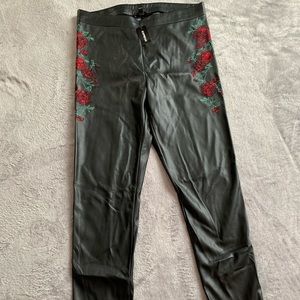 Express Black Leather Leggings Rose Detail Sz M